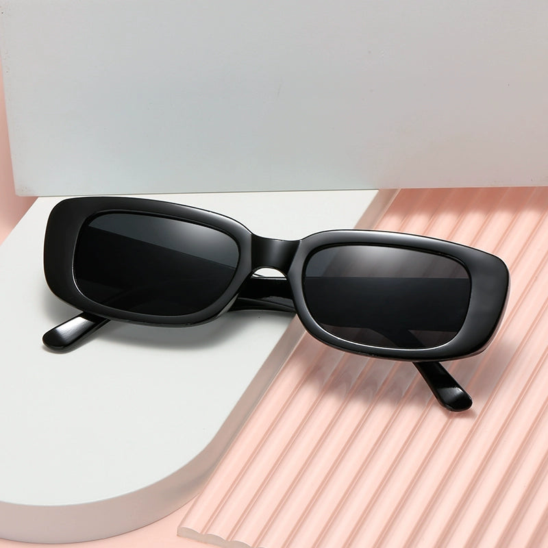 Retro Rectangular Frame Sunglasses