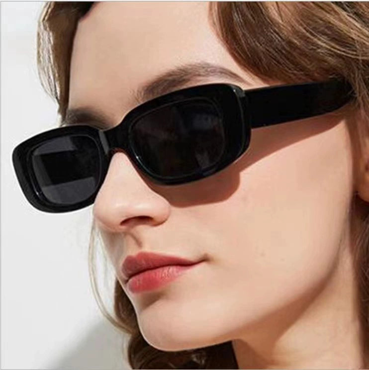 Retro Rectangular Frame Sunglasses